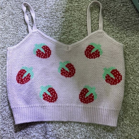 Tops - Strawberry top